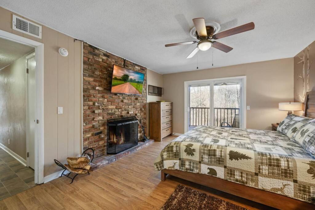 Happy Trails - Cobbly Nob Resort Home Gatlinburg Buitenkant foto