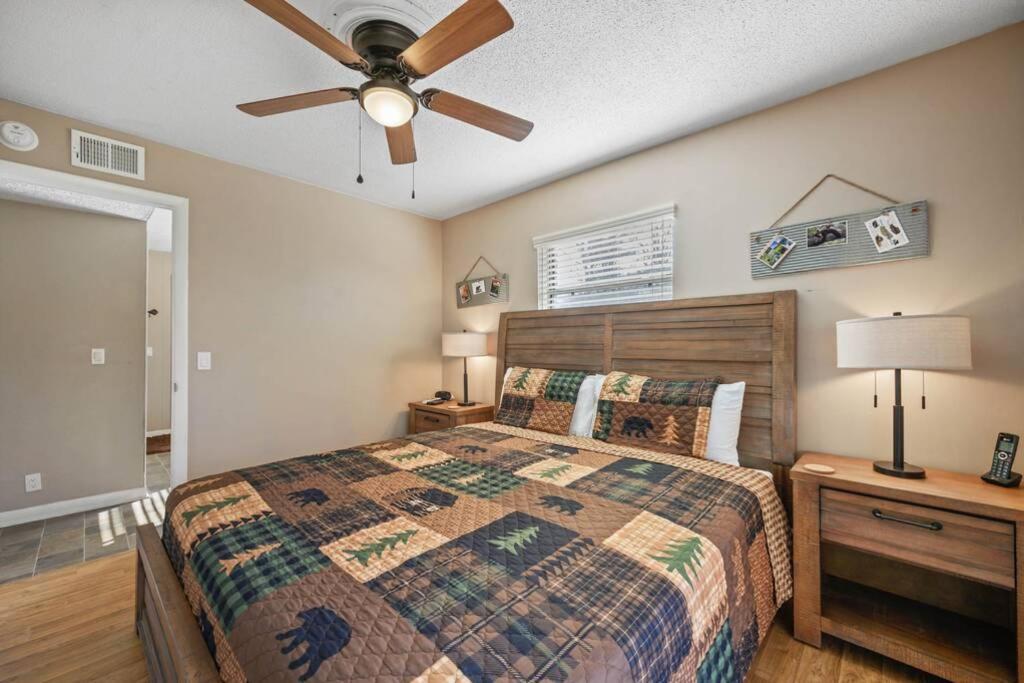 Happy Trails - Cobbly Nob Resort Home Gatlinburg Buitenkant foto