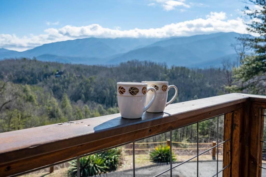 Happy Trails - Cobbly Nob Resort Home Gatlinburg Buitenkant foto