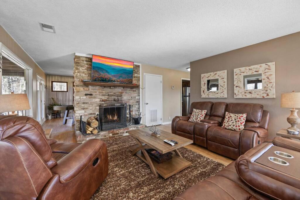 Happy Trails - Cobbly Nob Resort Home Gatlinburg Buitenkant foto
