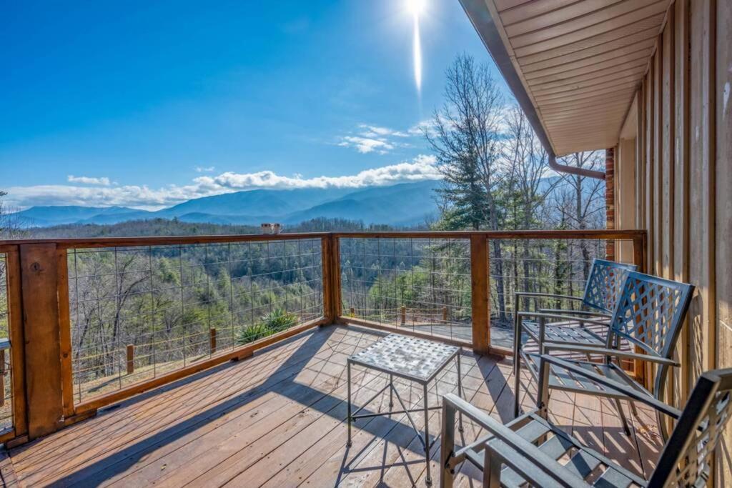 Happy Trails - Cobbly Nob Resort Home Gatlinburg Buitenkant foto