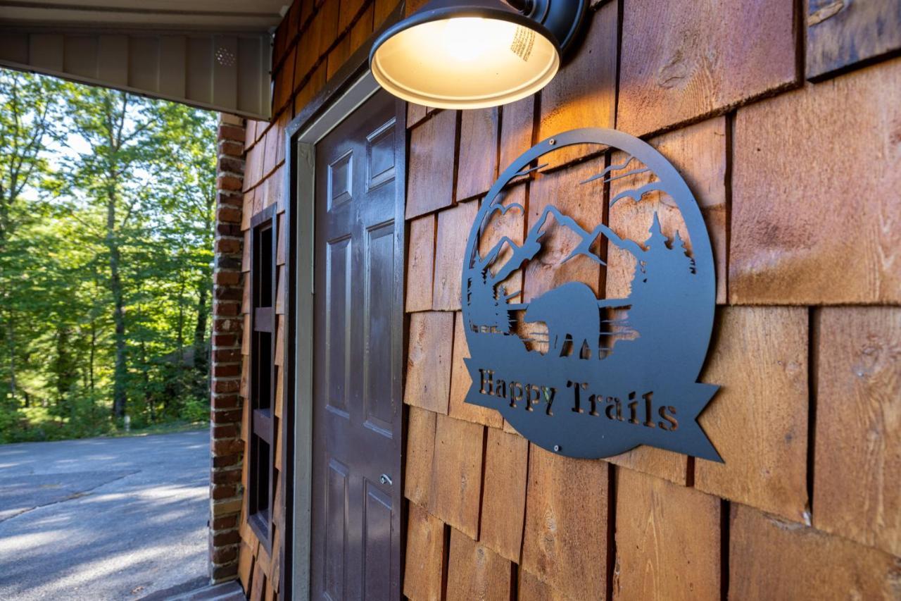 Happy Trails - Cobbly Nob Resort Home Gatlinburg Buitenkant foto